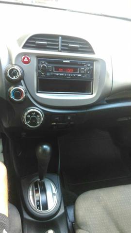Honda Fit 1.4 LX Flex Ano 2011 Completo - Foto 4
