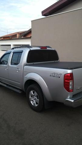 Vendo caminhonete Nissan frontier 2010