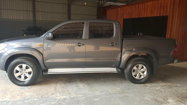 Hilux 2.7 SR CD 4X2 Flex automática 14/15 - Foto 2