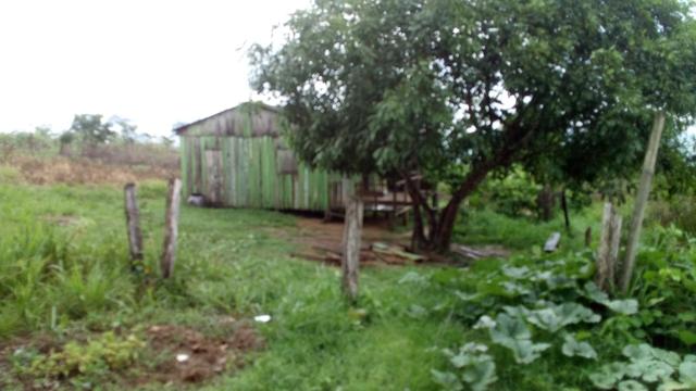 Venda-se uma casa $= 5,500