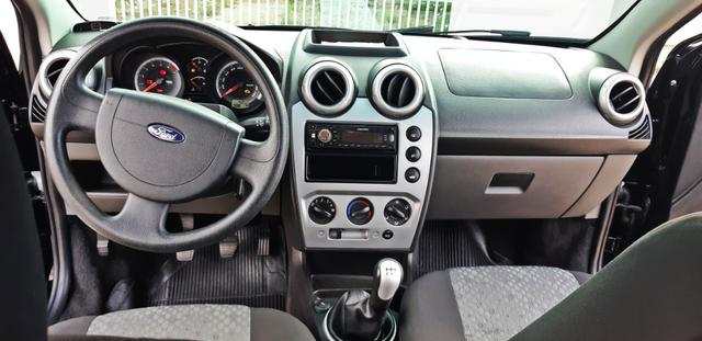 Fiesta 1.6 Class Hatch 2012/2013 - Foto 9