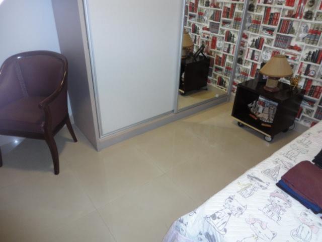 Vicente pires, linda e moderna casa, sala com pé direito duplo - Foto 18