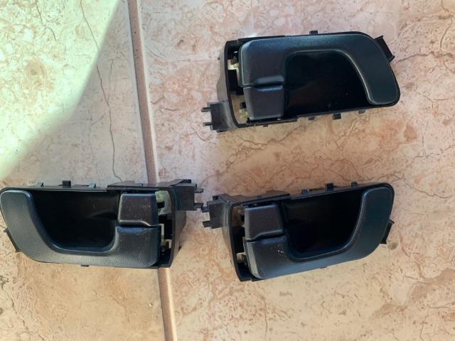 Maçaneta interna mitsubishi tr 4 original cada 50 reais - Foto 2
