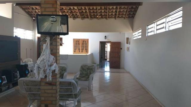Ótima Casa com 4 Quartos próximo a pecuária - Foto 14