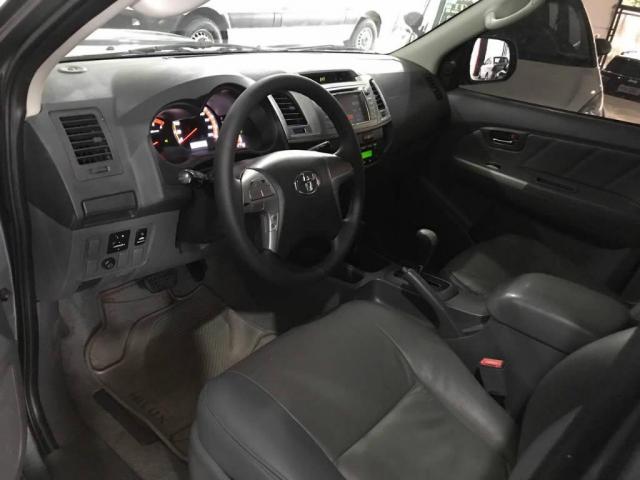 Toyota Hilux CD 4X4 SRV - Foto 9