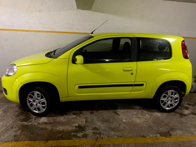 FIAT UNO VIVACE 1.0 FLEX COMPLETA SEGUNDO DONO