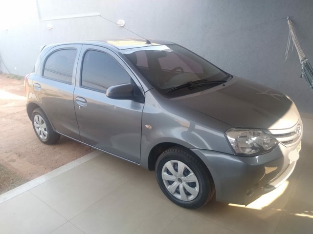 VENDO TOYOTA ETIOS