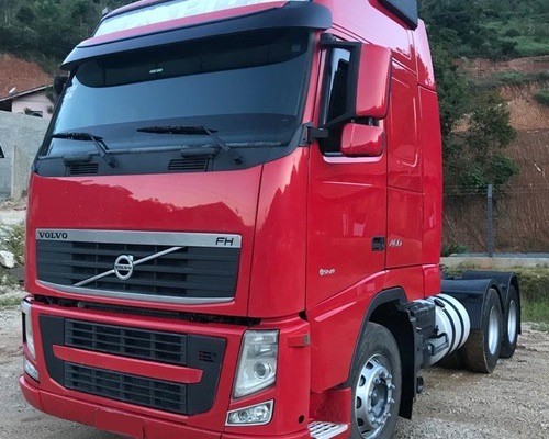 CAMINHÃO VOLVO
