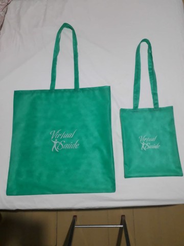 Bolsas em TNT personalizadas