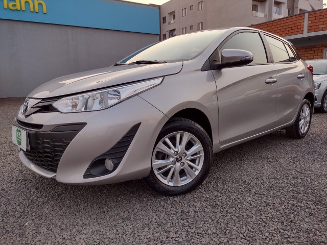 TOYOTA/YARIS HB XL 13 MT
