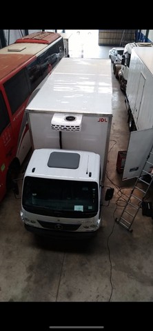 CAMINHAO ACCELO 1016 ANO 2021 COM BAU REFRIGERADO 2021