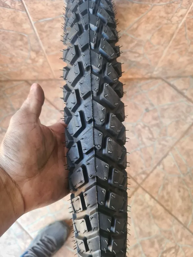 Pneu de moto 80/90/21 novo ( Valparaiso )