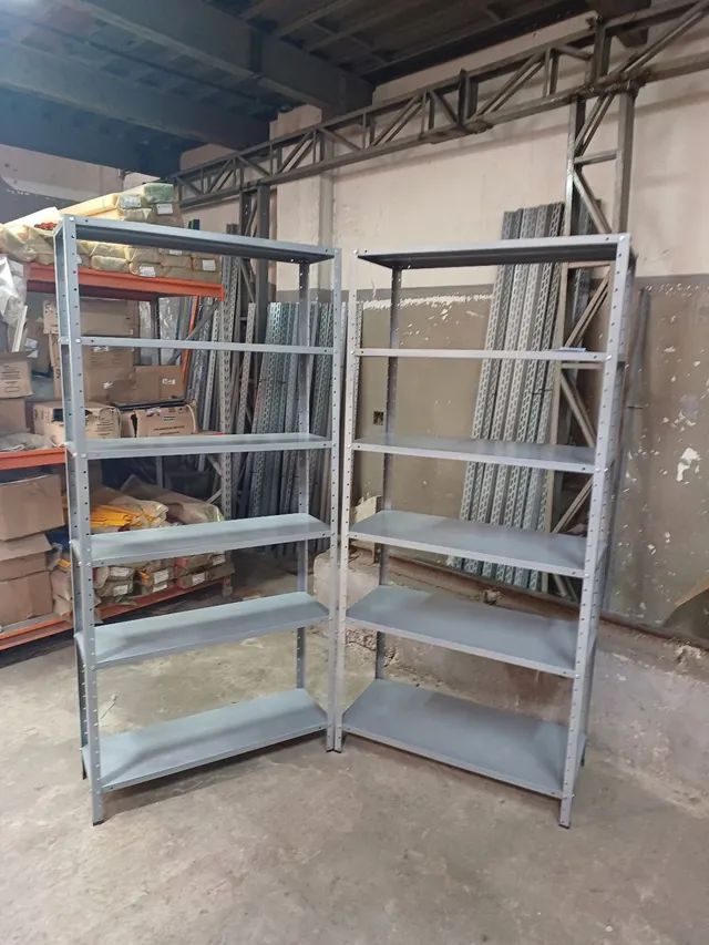 Vendo estantes de aço com 5 ou 6 Bandejas.( Novas )Confira Valores na Descrição