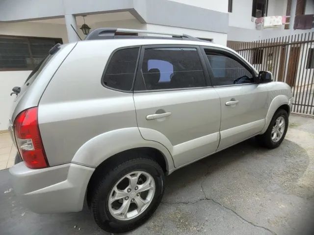 Hyundai Tucson GLSB 2.0 Automática - Baixa Km