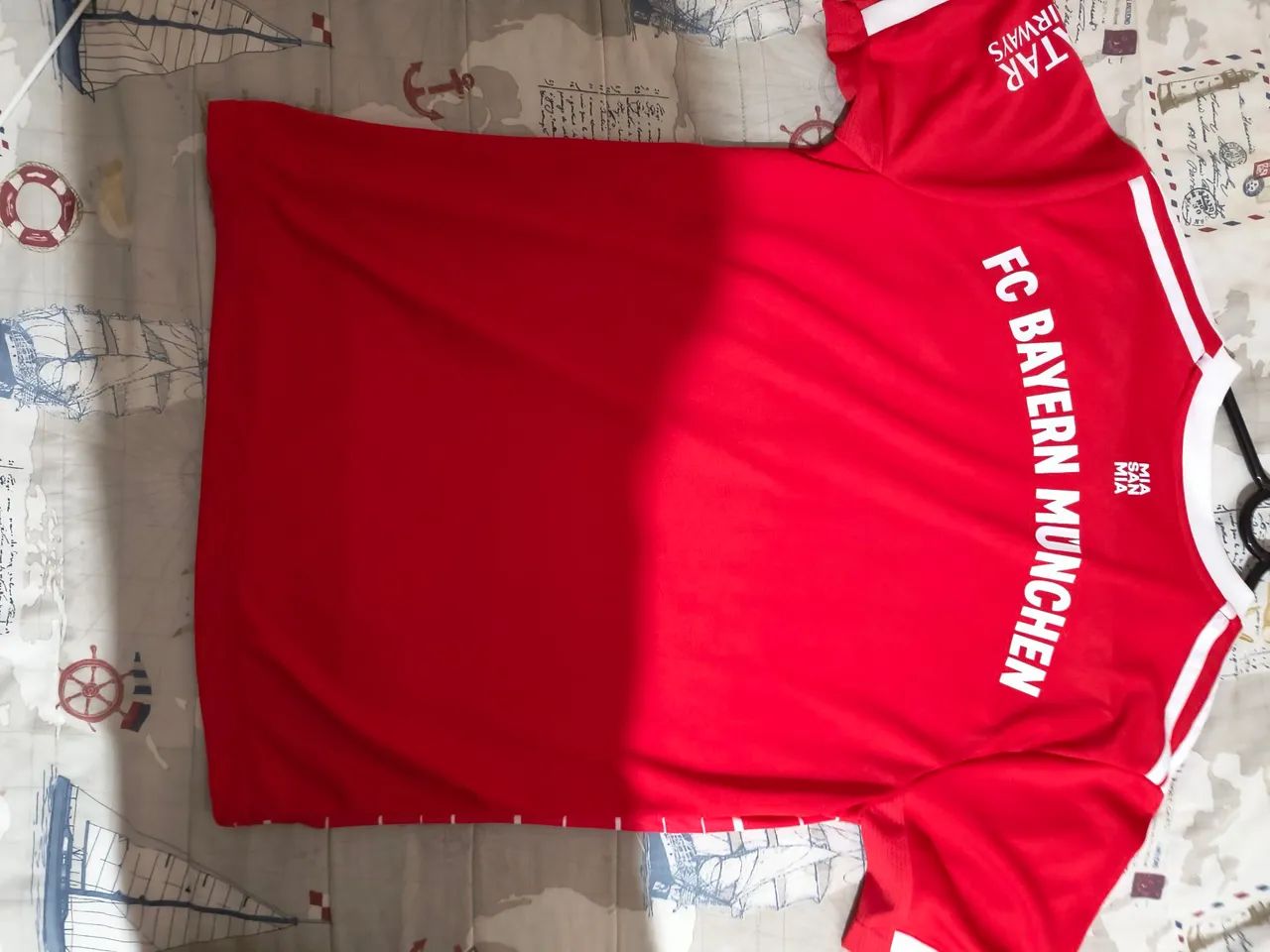 2 CaMiSaS, do Bayern e do BaRCeLoNa! - Foto 3