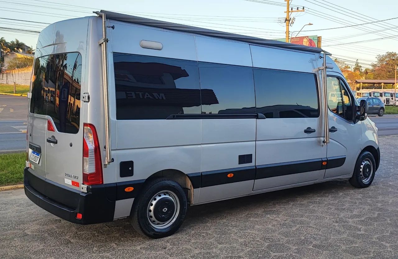 Van renault master retailer 2015 olx