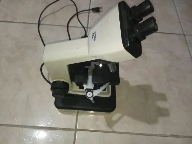 Microscópio Nikon Binocular Objetivas: 4x, 10x, 40x, 100x Usado Whats * msg - Foto 4