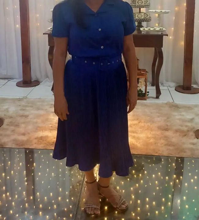 Vestido Azul Plissado com Cinto - Foto 2