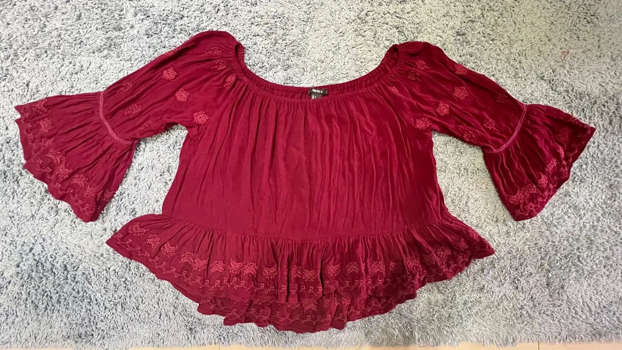 Bata curta ciganinha bordo forever 21 - Foto 3