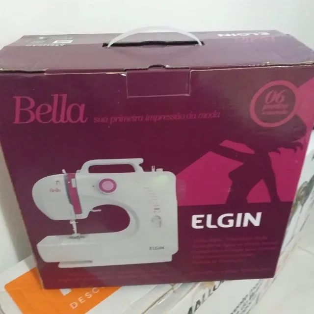 Máquina de Costura Portátil Bella Elgin - Semi-Nova - R$ 359,00