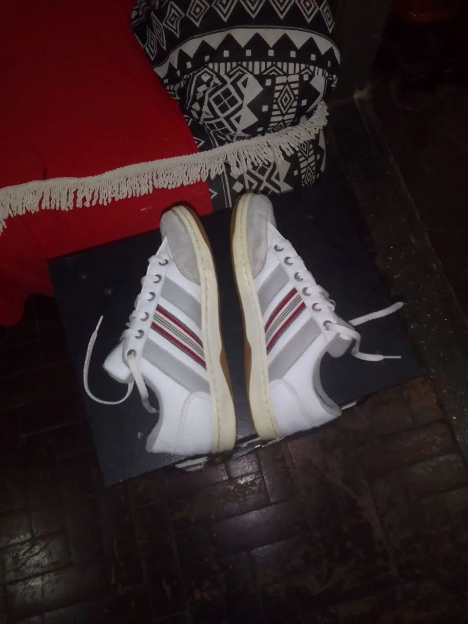 Vendo 1 Tênis tamanho 39 marca Ollie Skate team! - Foto 4