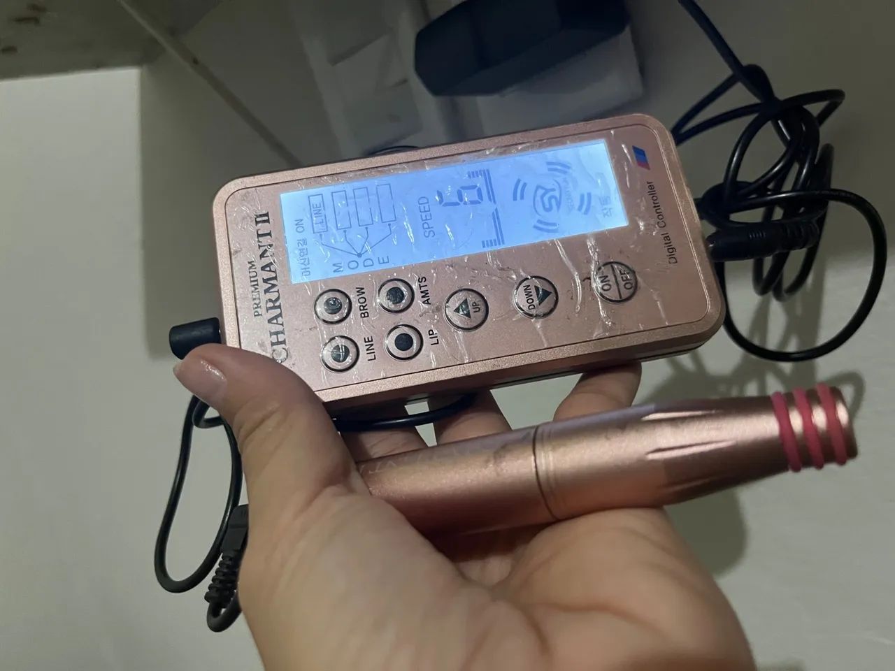Máquina de micropigmentação Digital Charmanty II