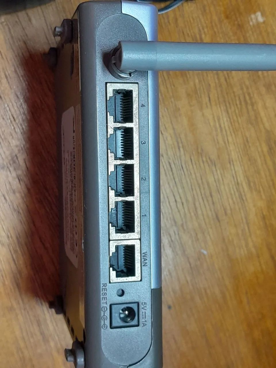 D-Link DI-524 Wireless Router 150419359748093399041