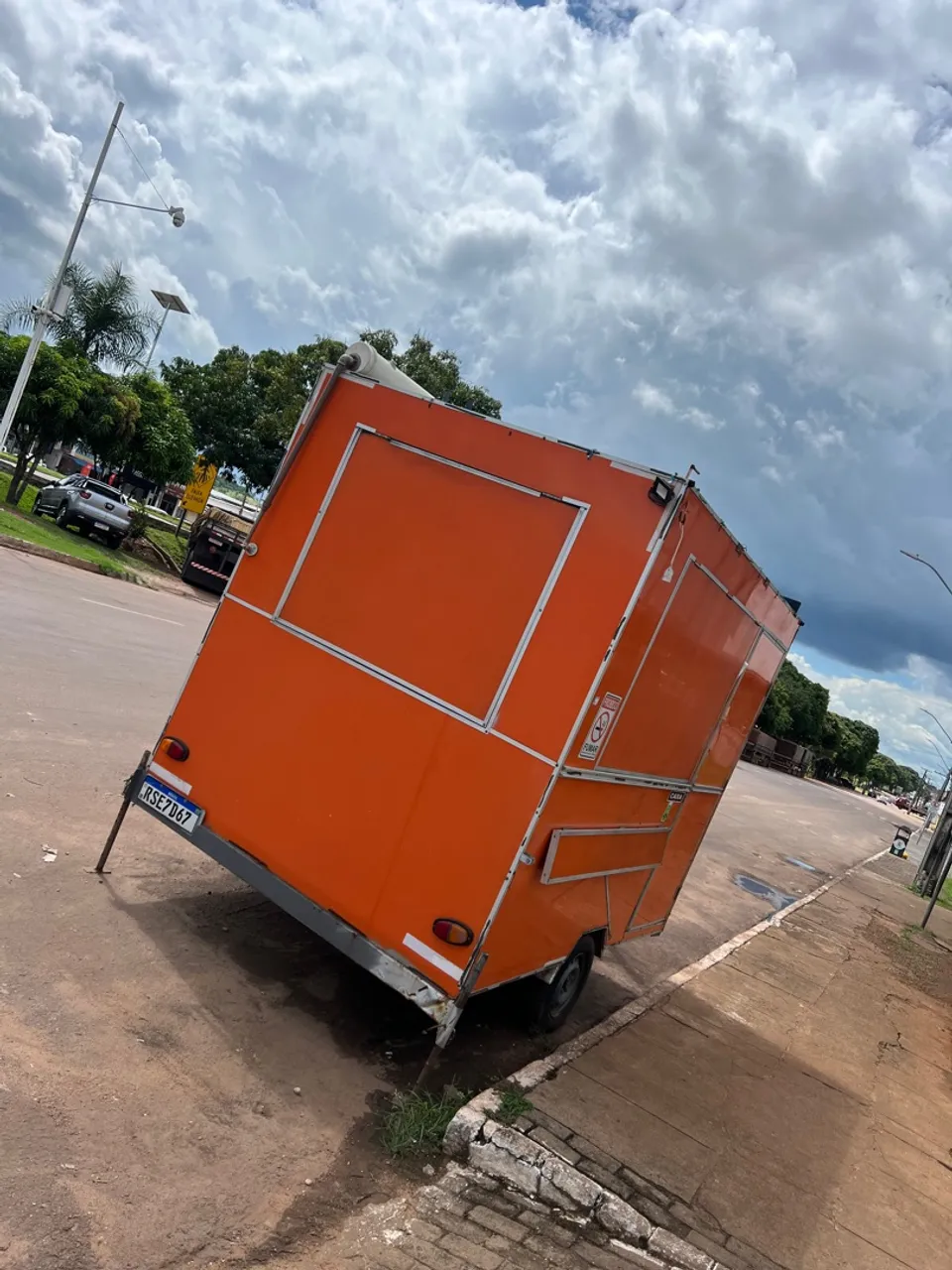 Food Truck Completo - Ótimo Estado