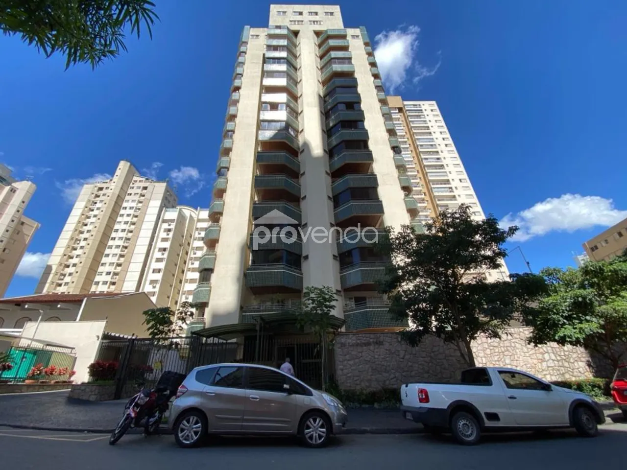 APARTAMENTO 04 QUARTOS 02 SUÍTES - SETOR NOVA SUIÇA - EDIFÍCIO LENINGRADO