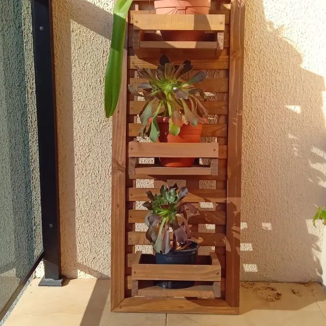 Floreira de parede vertical jardim com 3 cachepos sku23 - Foto 5