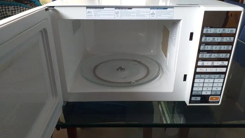 Microondas Midea 30 litros - novinho