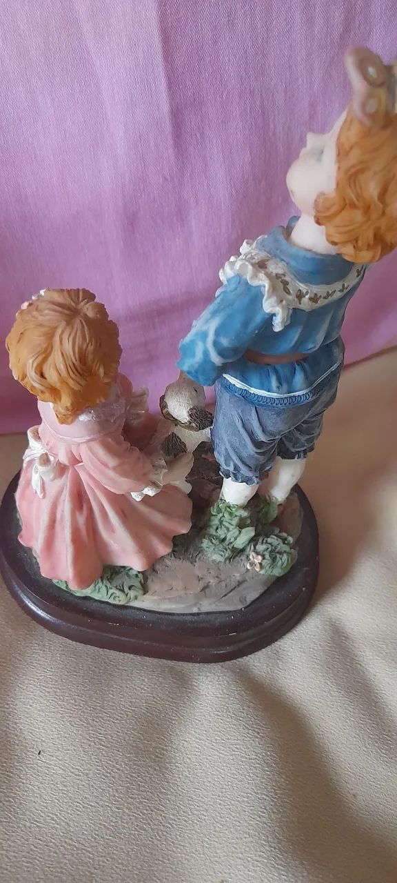 Estatueta em resina antiga - Foto 2