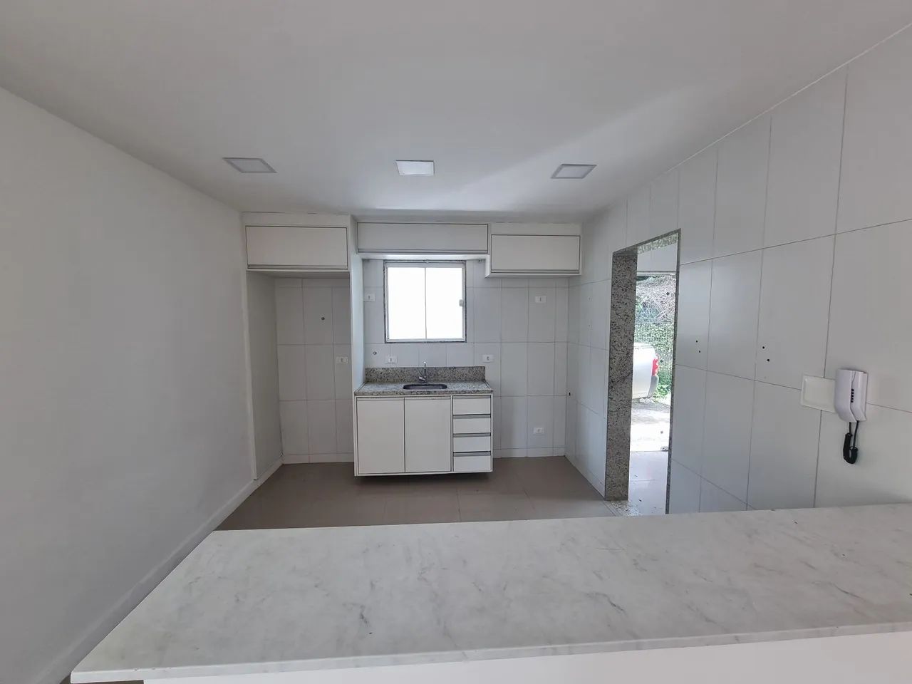 BELA CASA 4QTOS - CENTRO DE VARGEM GRANDE - Foto 4