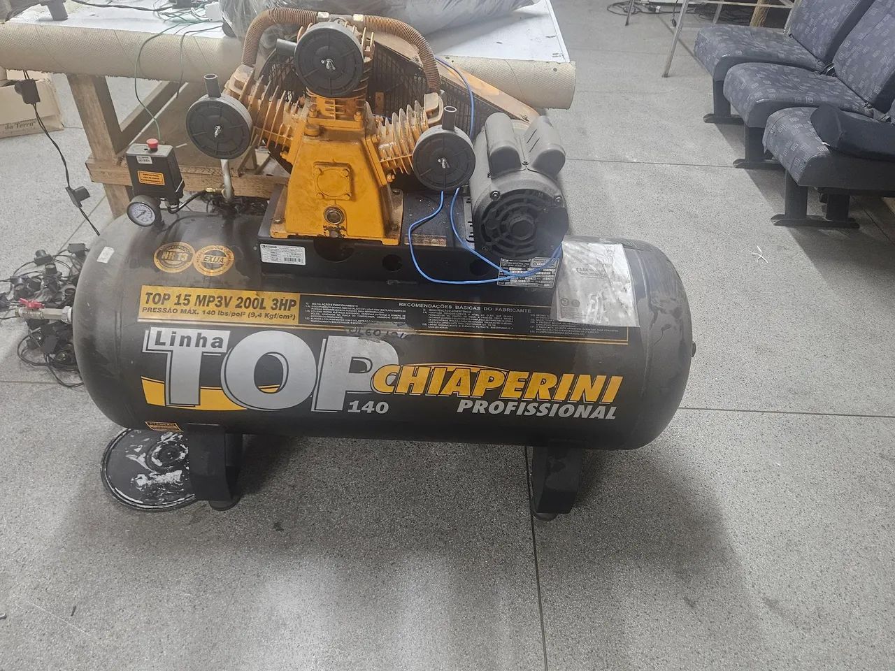 Compressor de ar TOP 15 MP3V 200L 3HP - Foto 2