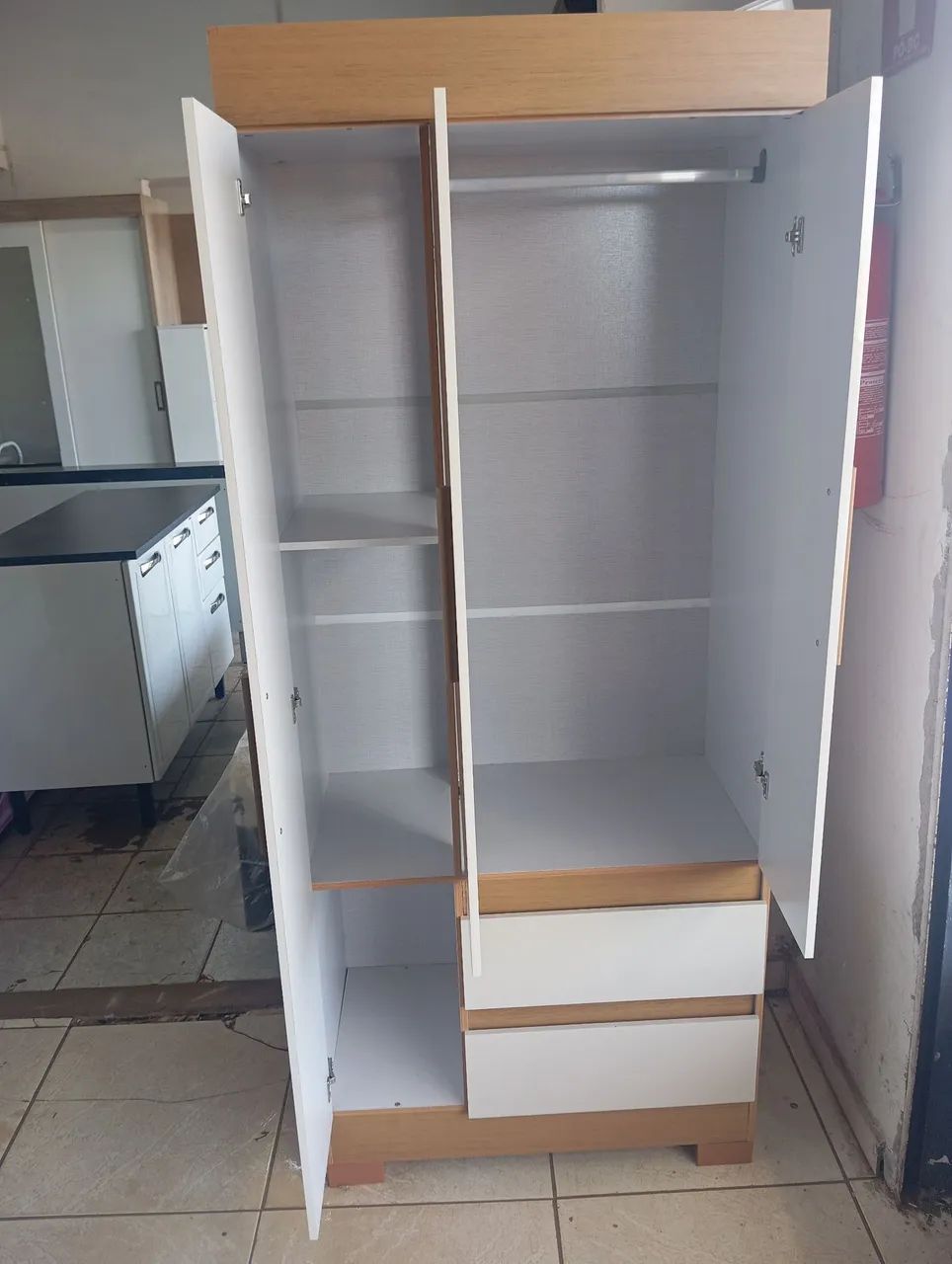Guarda roupa NOVO em oferta  - Foto 2