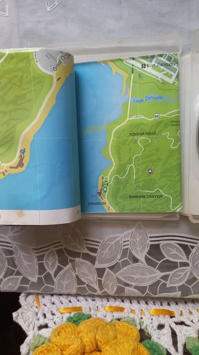 Grand Theft Auto V com mapa e manual (PS3) - Foto 3