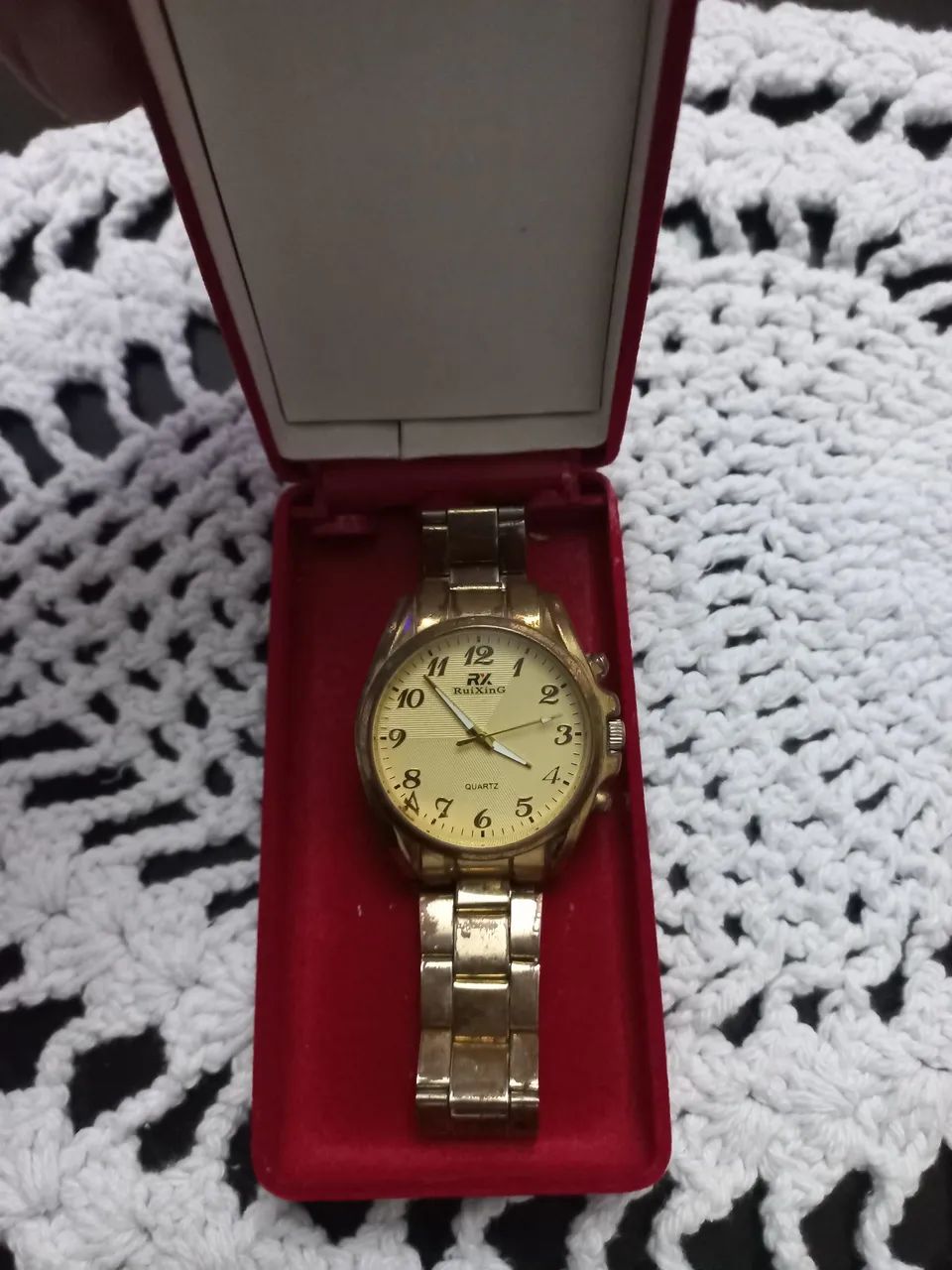 Relógio RUIXING Quartz Dourado - Foto 3