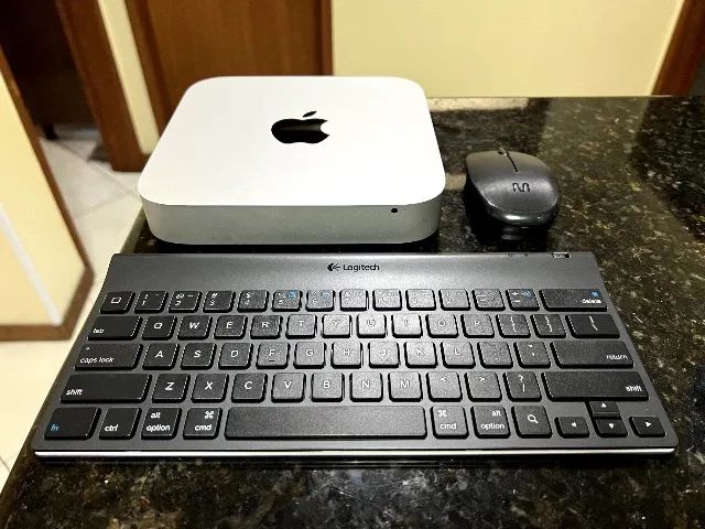 Mac Mini 2014 i5 / 8GB / 240GB / Teclado e mouse - Computadores e