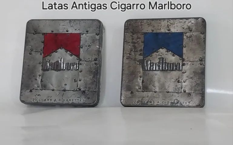 Duas latas promocionais colecionáveis originais  Marlboro, modelos vermelho e Azul