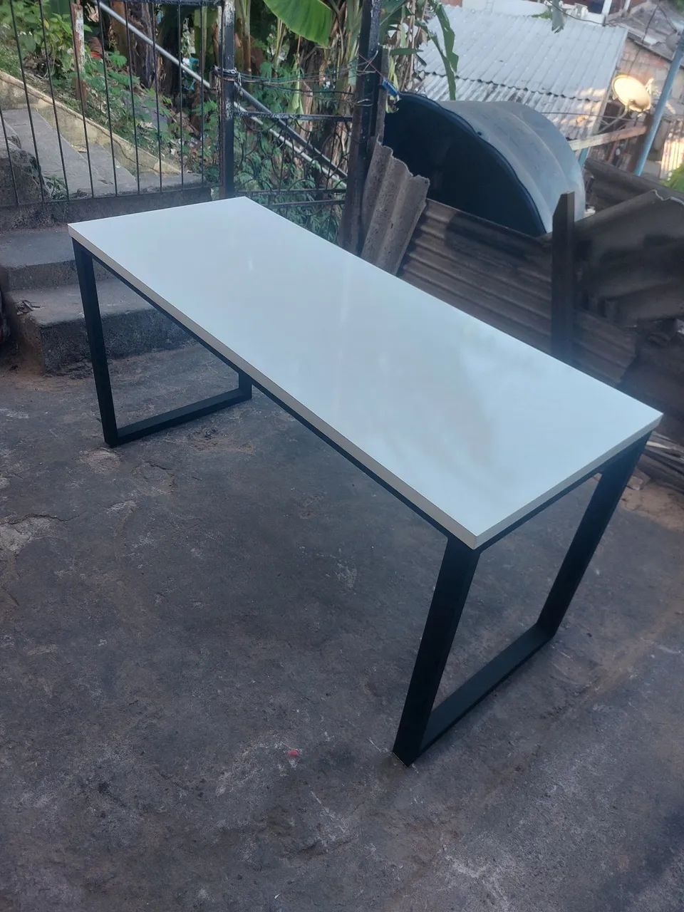 Mesa de Jantar Moderna com Tampo Branco - Foto 2