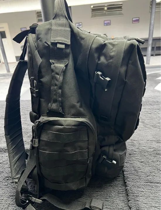 Mochila Preta Tática Impermeável