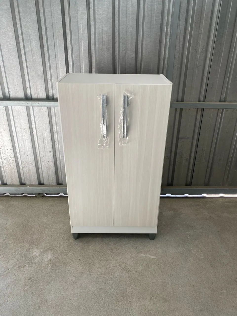 Armário com 2 portas - Multiuso 