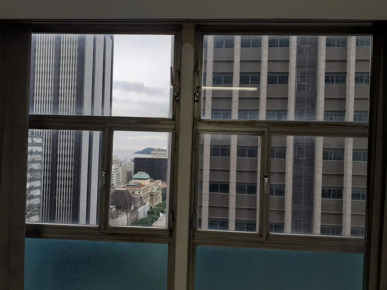 Sala Comercial e 1 banheiro para Alugar, 32 m² por R$ 490/Mês - Foto 2