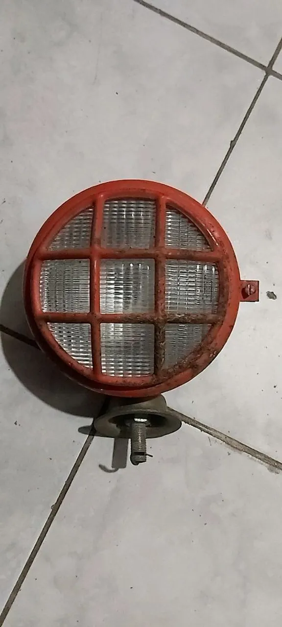 Farol Traseiro Trator Rossi antigo ano 60/70