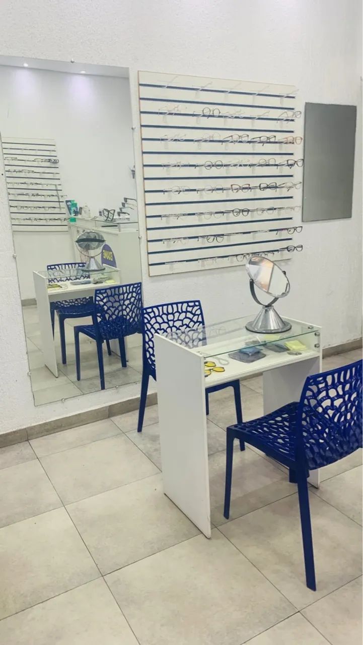 Balcão de Ótica com Expositor de Óculos - Foto 2