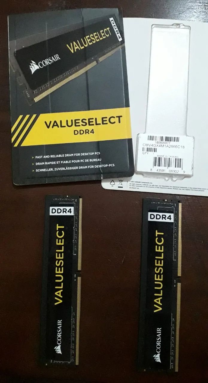 Memória RAM Corsair DDR4 4GB 2666Mhz C18