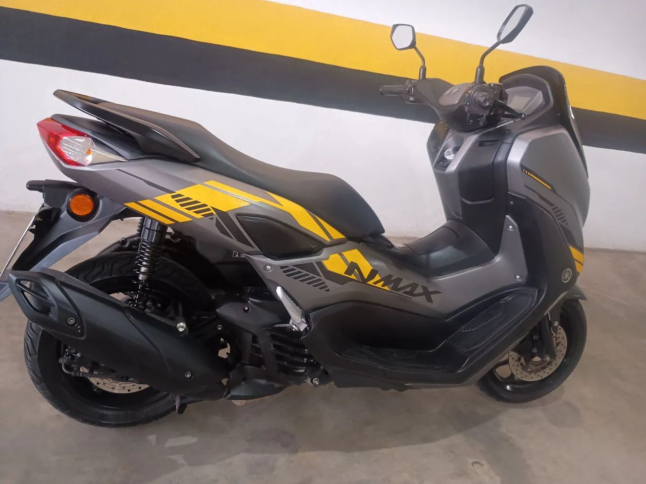 Nmax 160 SE ABS 2024 único dono garantia de fábrica até 2028 21 X cartão troca  carro moto - Foto 6