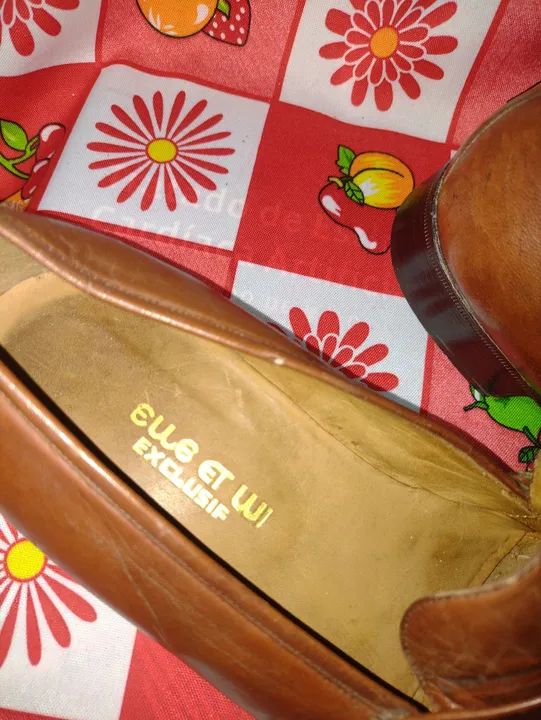 Sapatos de Couro Marrom - Estilo Clássico - Foto 2