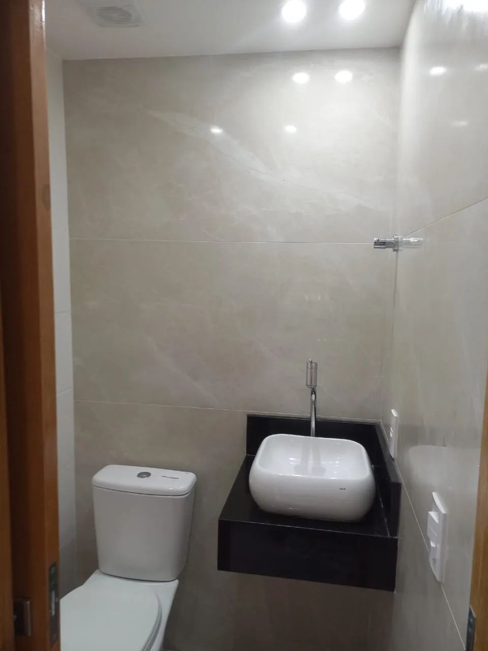 Linda Sala Comercial Completamente Reformada - Foto 2