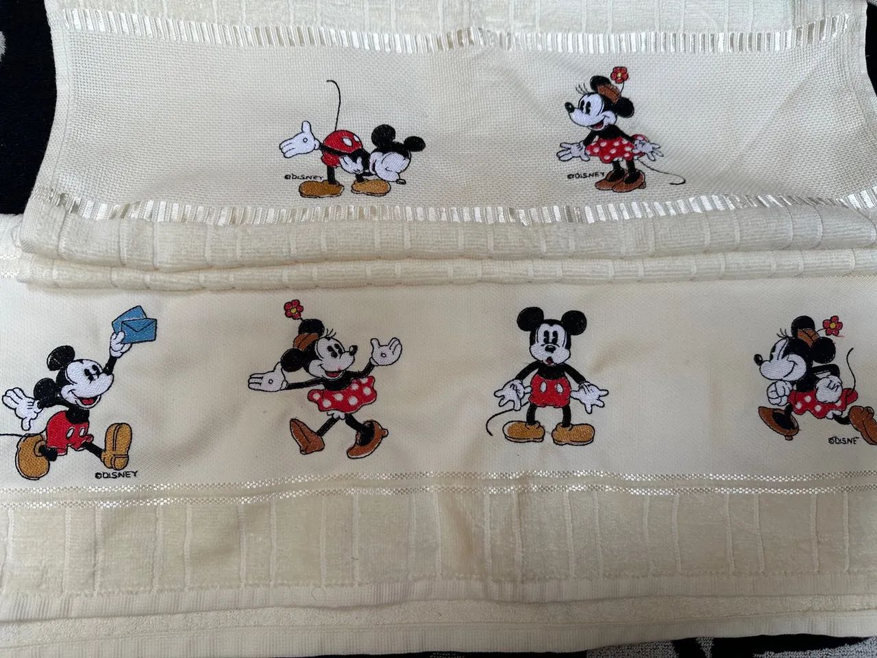 Toalhas de Banho Mickey e Minnie - Foto 2